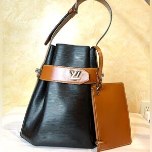 Louis Vuitton Epi Twist Bucket Black